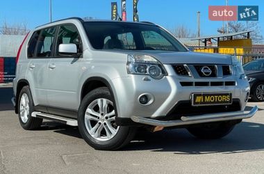 Позашляховик / Кросовер Nissan X-Trail 2011 в Києві
