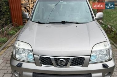 Позашляховик / Кросовер Nissan X-Trail 2005 в Львові