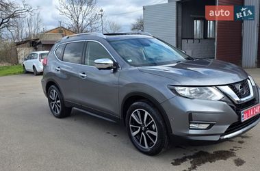 Внедорожник / Кроссовер Nissan X-Trail 2018 в Новоархангельске