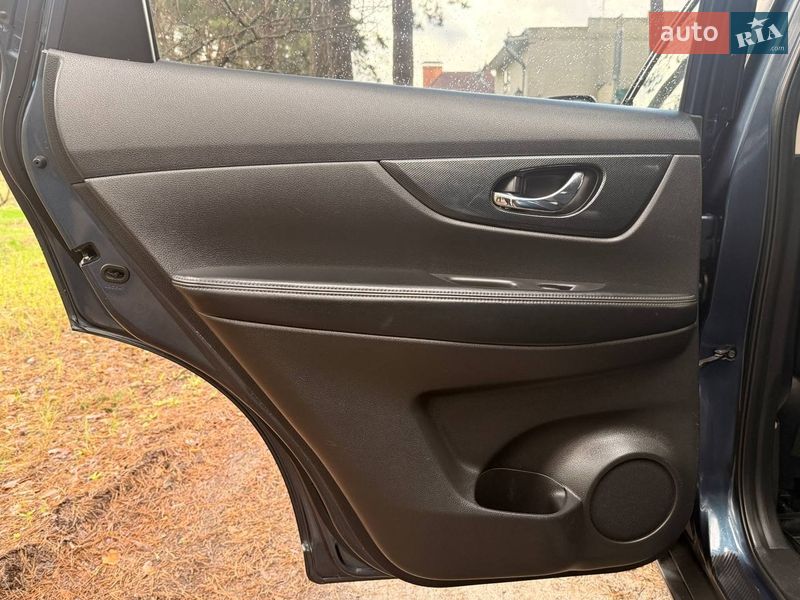 Внедорожник / Кроссовер Nissan X-Trail 2016 в Ахтырке