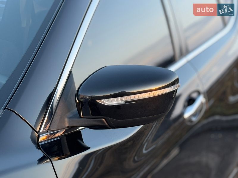 Внедорожник / Кроссовер Nissan X-Trail 2017 в Виннице