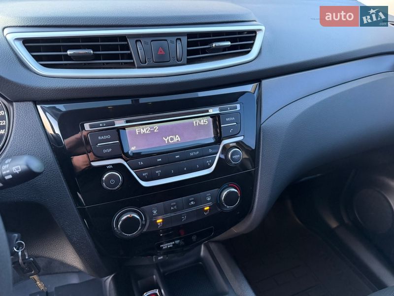 Внедорожник / Кроссовер Nissan X-Trail 2017 в Виннице