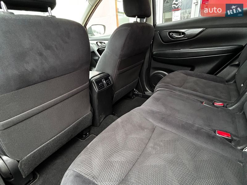 Позашляховик / Кросовер Nissan X-Trail 2016 в Вінниці