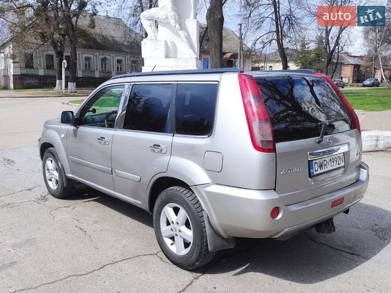 Внедорожник / Кроссовер Nissan X-Trail 2005 в Лебедине