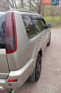 Внедорожник / Кроссовер Nissan X-Trail 2003 в Харькове