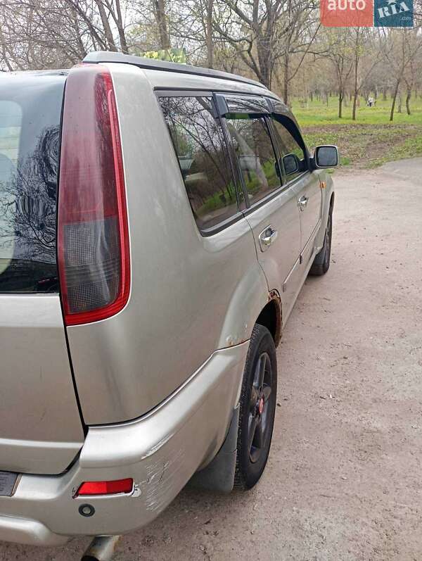 Nissan X-Trail 2003