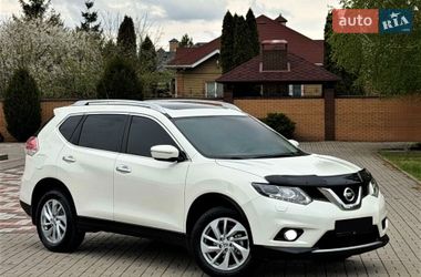 Внедорожник / Кроссовер Nissan X-Trail 2016 в Днепре