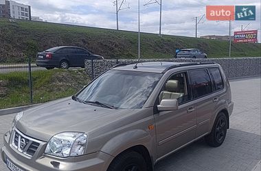 Внедорожник / Кроссовер Nissan X-Trail 2003 в Ирпене