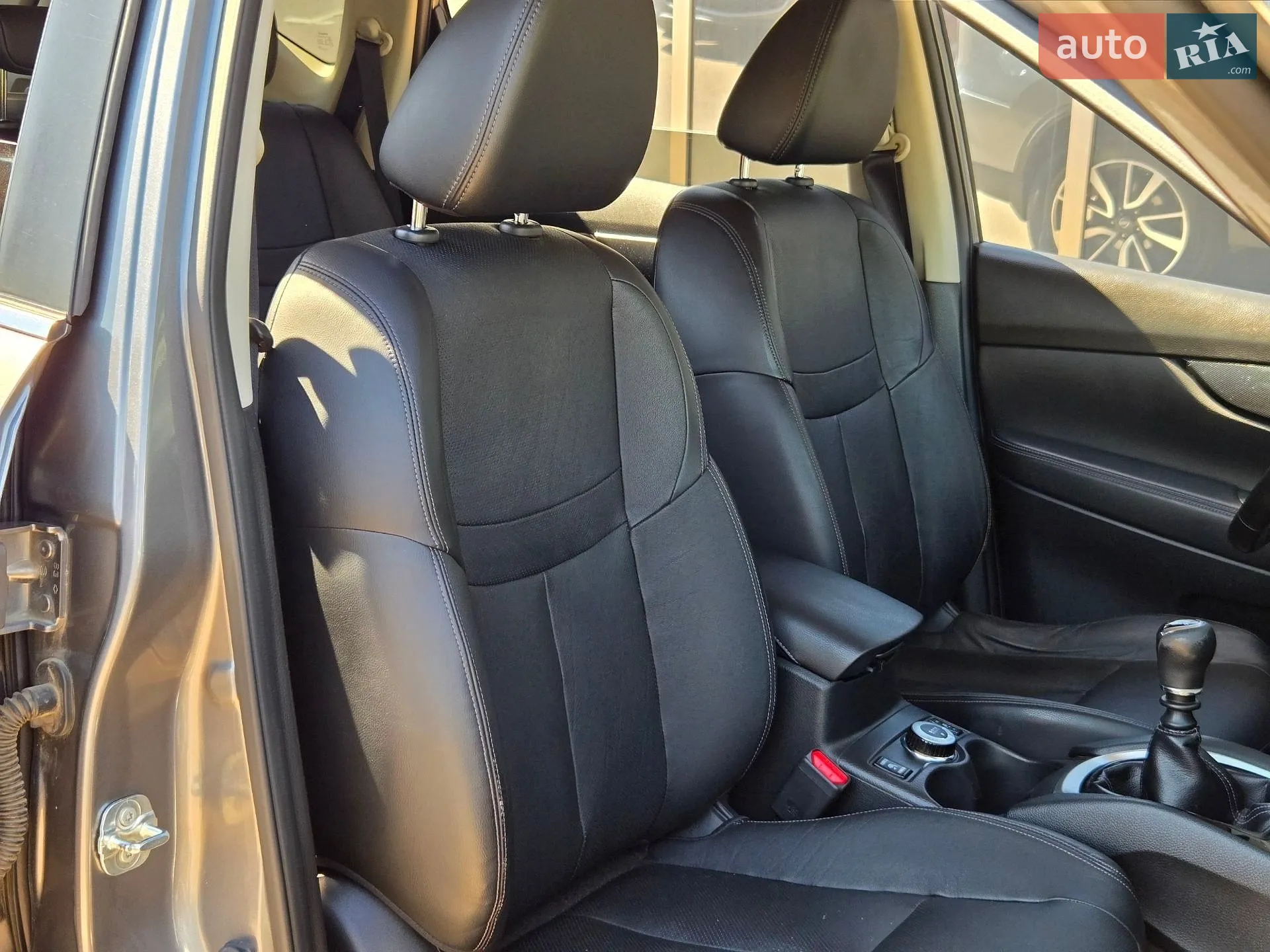 2016 Nissan X-Trail - мініатюра 28
