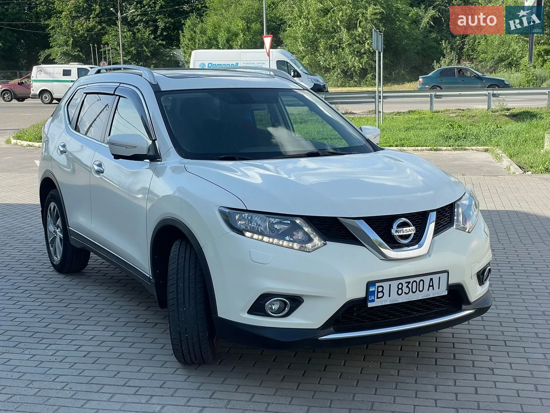 2015 Nissan X-Trail - мініатюра 3