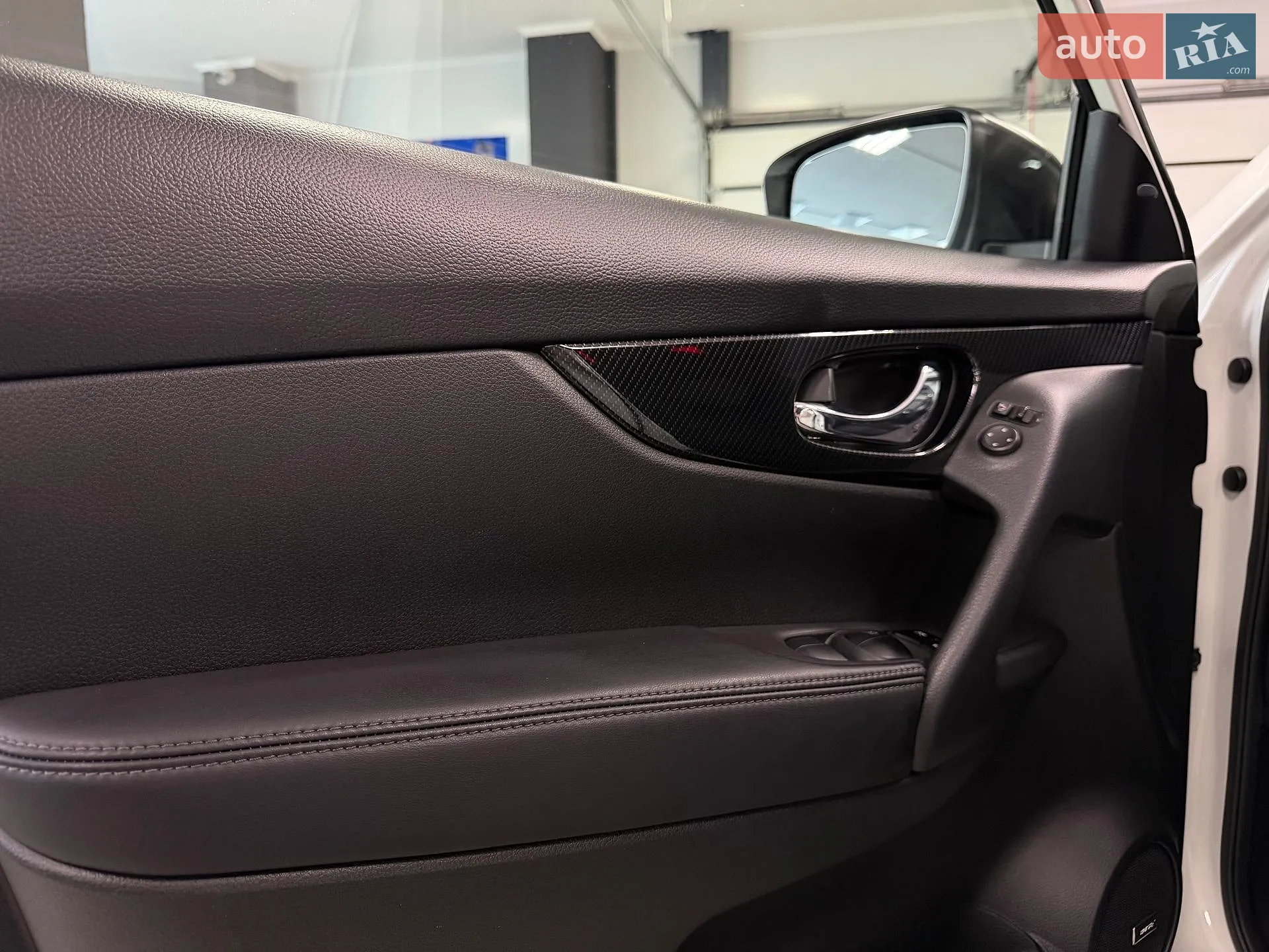 2017 Nissan X-Trail - мініатюра 32