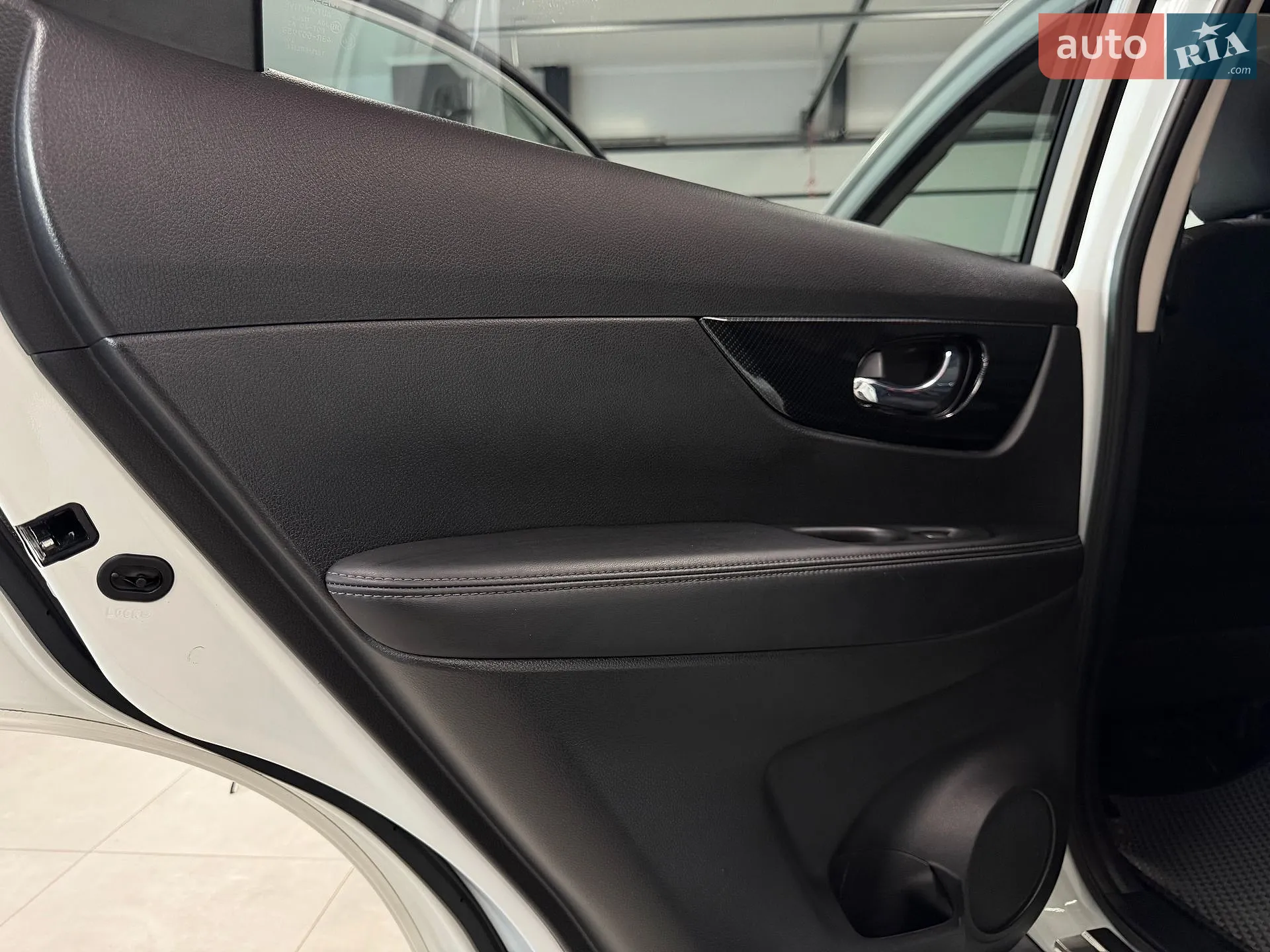 2017 Nissan X-Trail - мініатюра 35