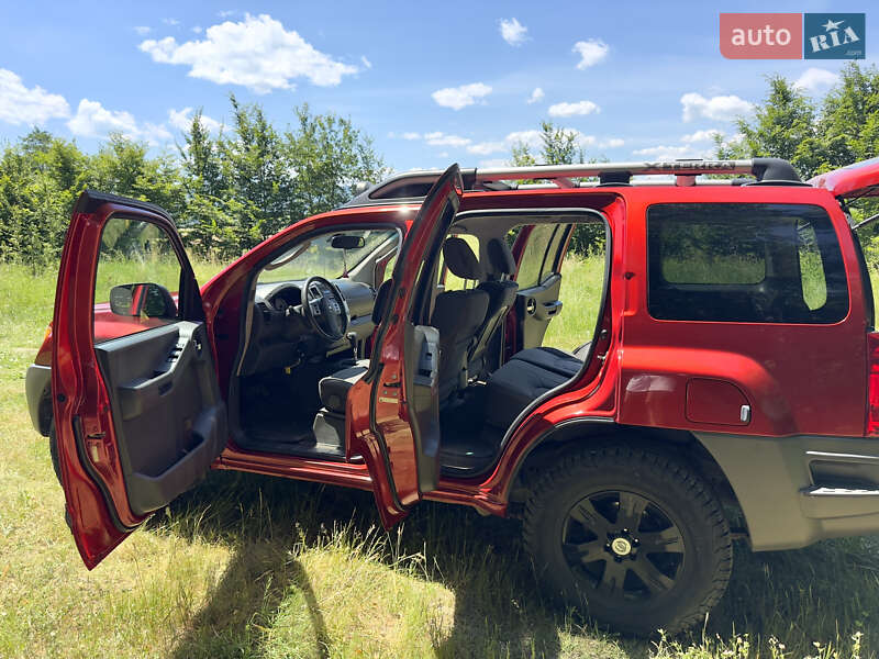 Позашляховик / Кросовер Nissan Xterra 2012 в Косові