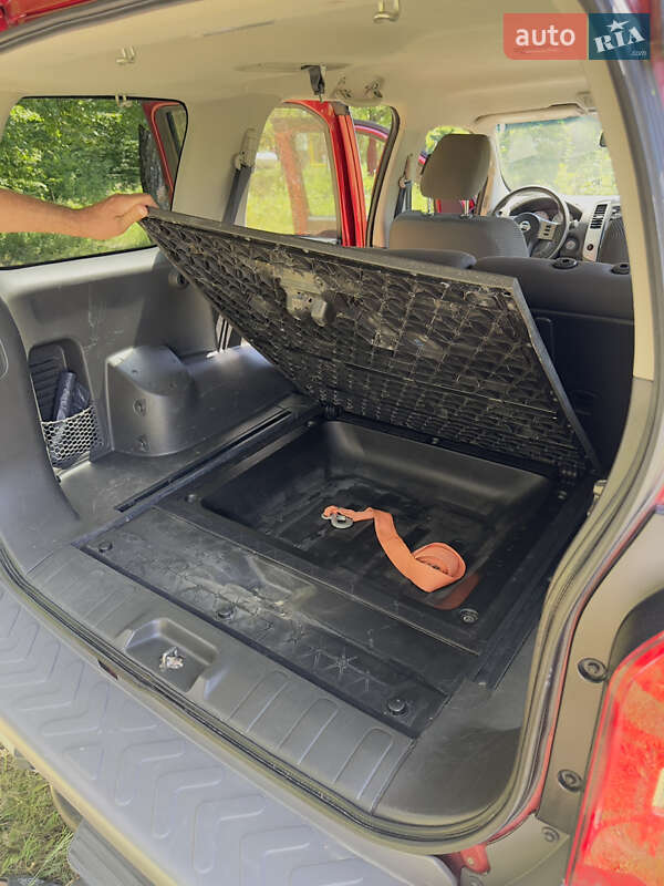 Позашляховик / Кросовер Nissan Xterra 2012 в Косові