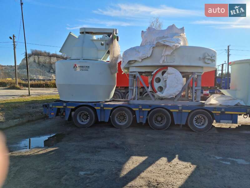 Низкорамная платформа Nooteboom BV 2008 в Львове