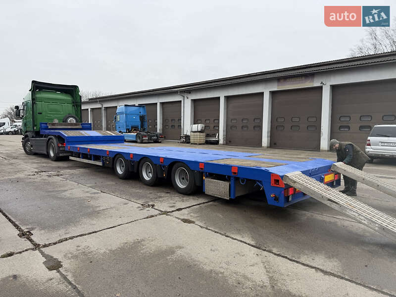 Низкорамная платформа Nooteboom OSD 2006 в Черновцах