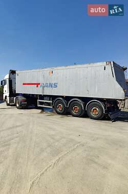 Зерновоз - полуприцеп Novatrail NW 2006 в Львове