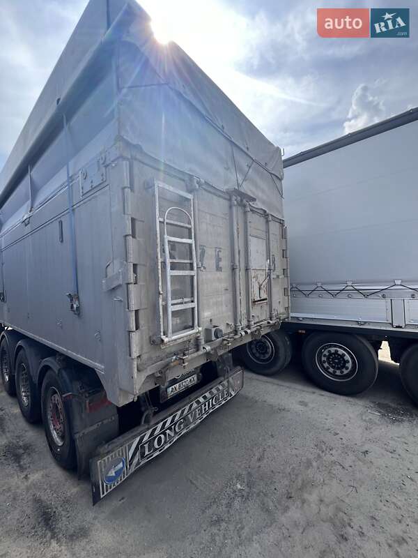 Самосвал полуприцеп Novatrail SKI 2004 в Днепре