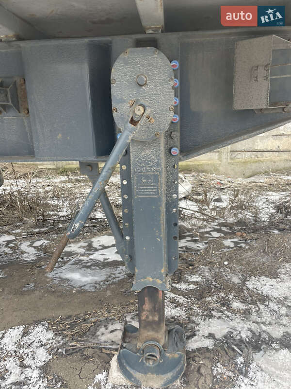 Зерновоз - напівпричіп Novatrail SKI 2001 в Миргороді