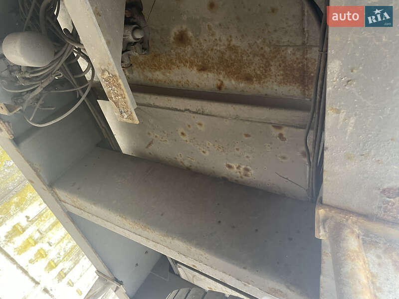 Зерновоз - напівпричіп Novatrail SKI 2001 в Миргороді