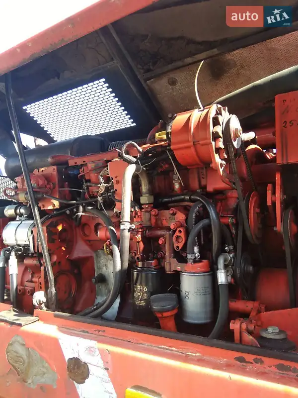 Экскаватор погрузчик O&K MH 2000 в 