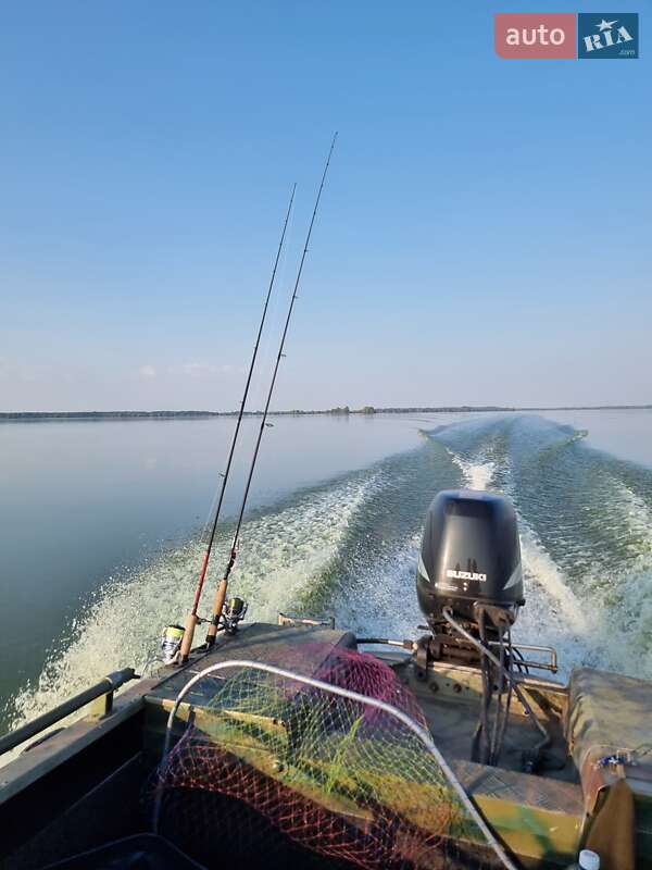 Катер Обь 3 1991 в Харькове