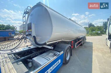 Цистерна полуприцеп OMT 3SCO1 2006 в Киеве