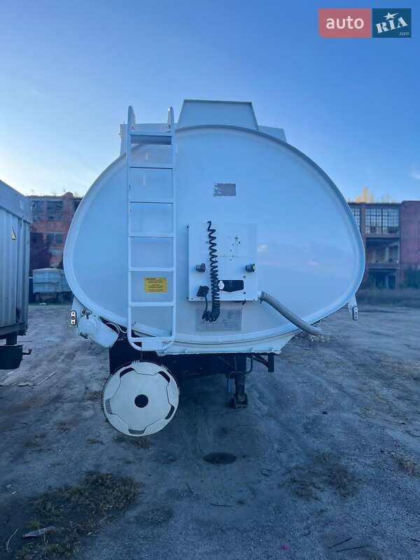 Цистерна напівпричіп OMT 3SCO1 2007 в Полтаві