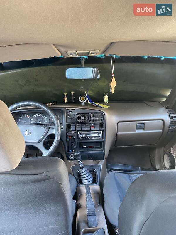 Седан Opel 1.8 Liter 1987 в Золотоноші фото 6 Седан Opel 1.8 Liter 1987 в Золотоноші