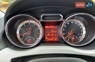 Хэтчбек Opel Adam 2013 в 