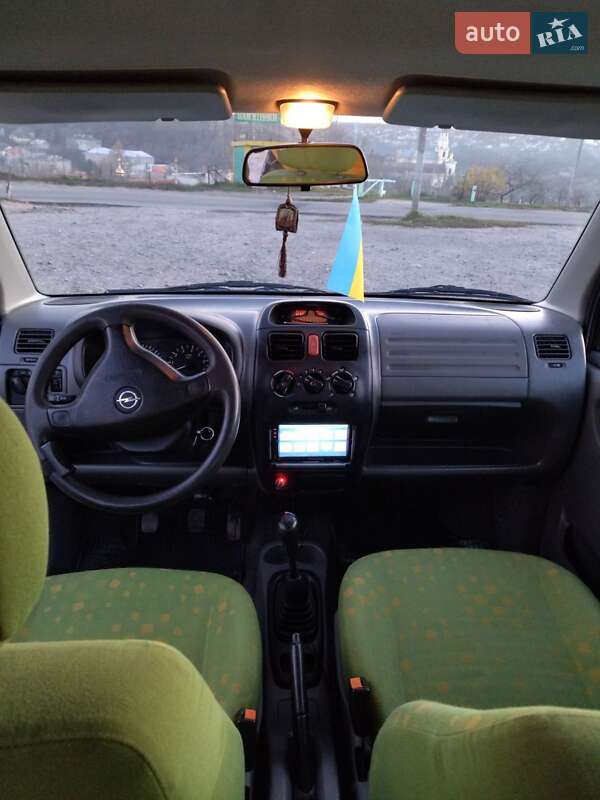 Микровэн Opel Agila 2001 в Бучаче