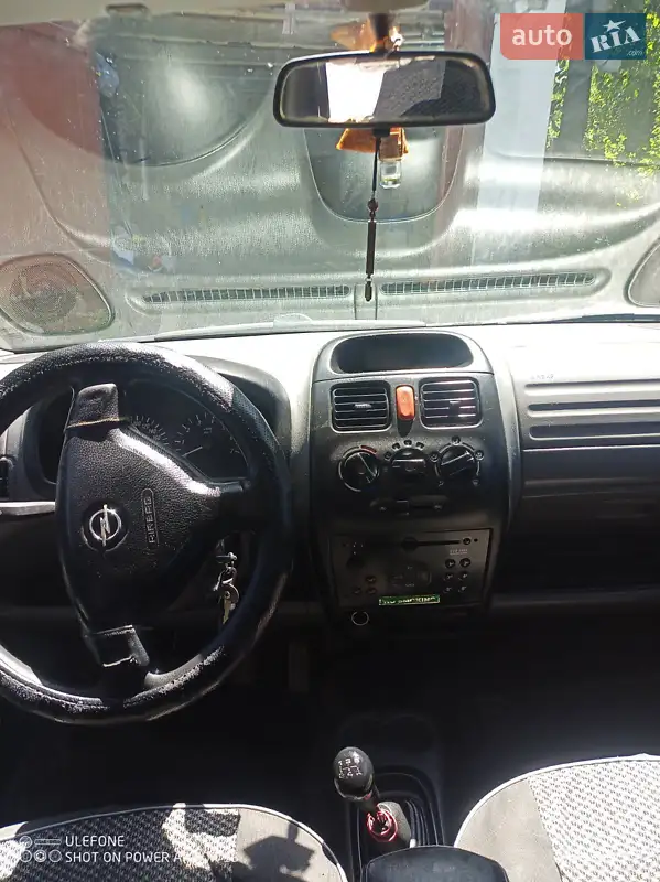 Opel Agila 2001