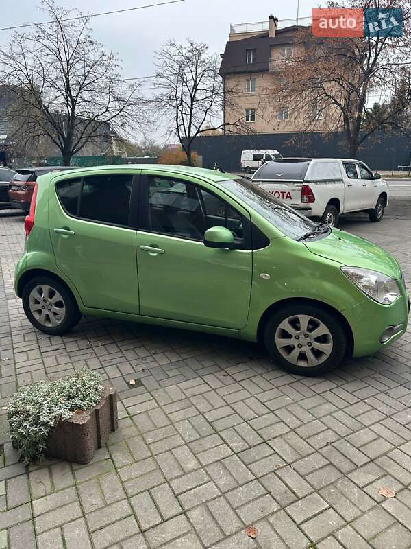 Хэтчбек Opel Agila 2008 в Киеве