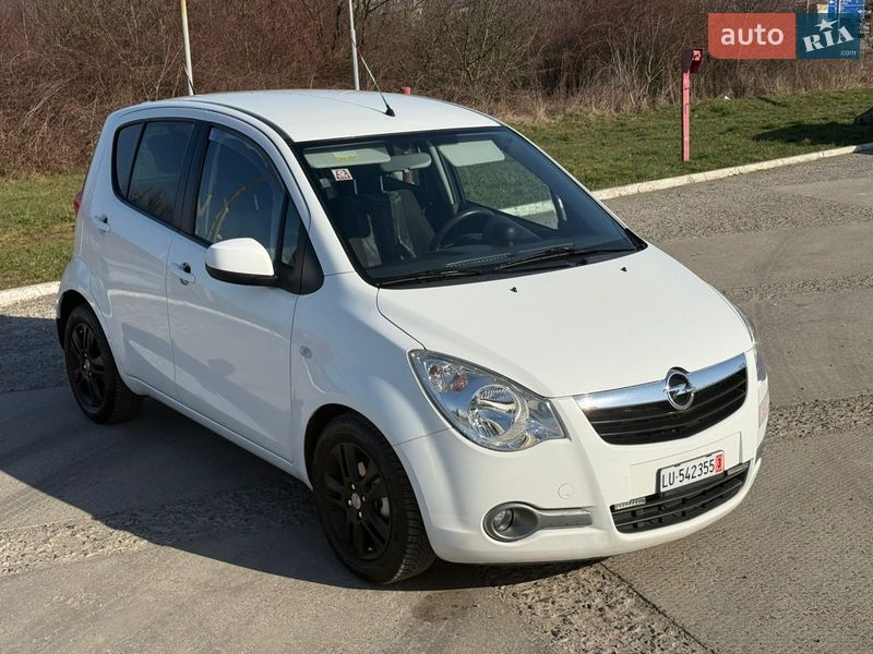Хэтчбек Opel Agila 2011 в Ужгороде