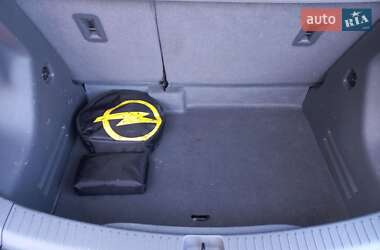 Хетчбек Opel Ampera-e 2018 в 