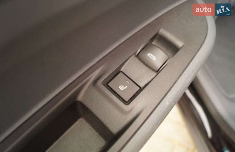 Хетчбек Opel Ampera-e 2018 в Львові