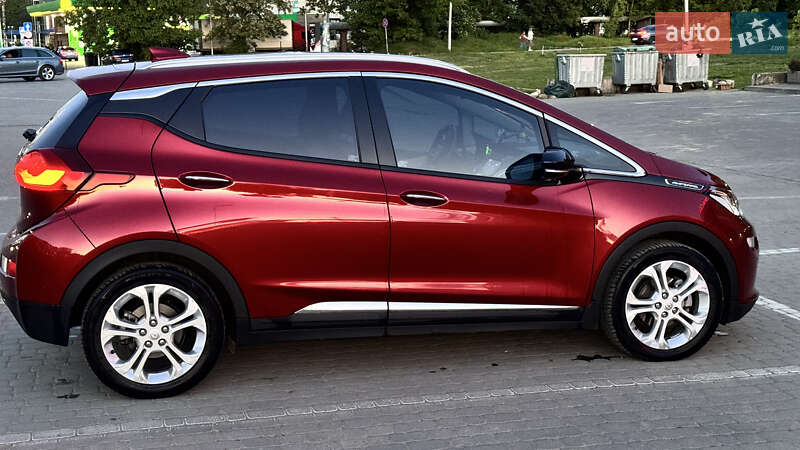 Хетчбек Opel Ampera-e 2017 в Чернівцях