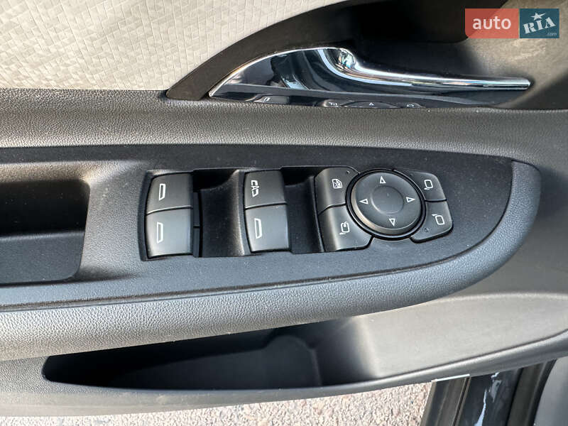 Хэтчбек Opel Ampera-e 2017 в Ровно фото 18 Хэтчбек Opel Ampera-e 2017 в Ровно