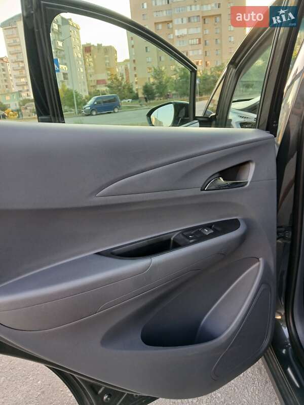 Хэтчбек Opel Ampera-e 2017 в Ивано-Франковске