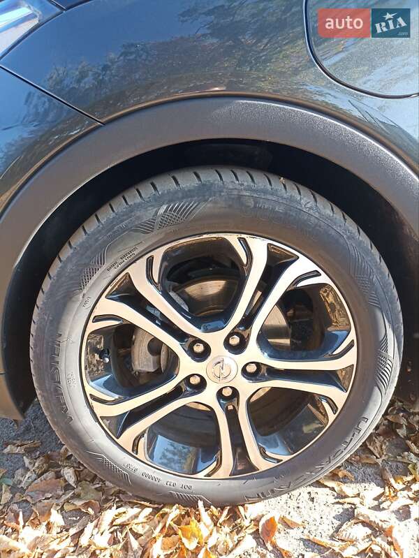 Хетчбек Opel Ampera-e 2017 в Бродах