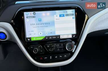 Хэтчбек Opel Ampera-e 2020 в 