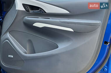 Хэтчбек Opel Ampera-e 2019 в 