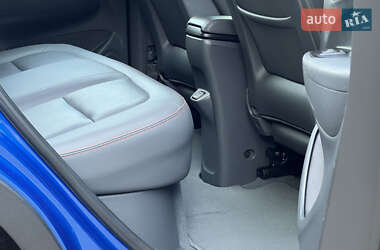 Хэтчбек Opel Ampera-e 2019 в 