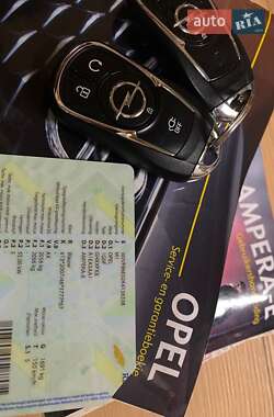 Хэтчбек Opel Ampera-e 2020 в 