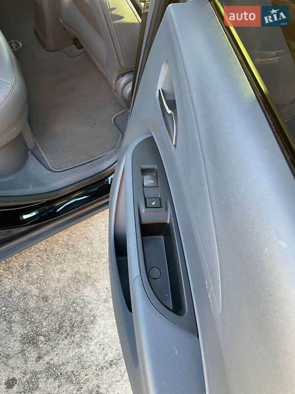 Хэтчбек Opel Ampera-e 2017 в Луцке фото 23 Хэтчбек Opel Ampera-e 2017 в Луцке