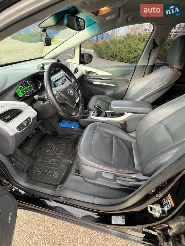 Хэтчбек Opel Ampera-e 2017 в Николаеве