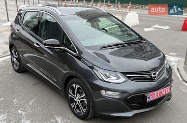 Хэтчбек Opel Ampera-e 2019 в 
