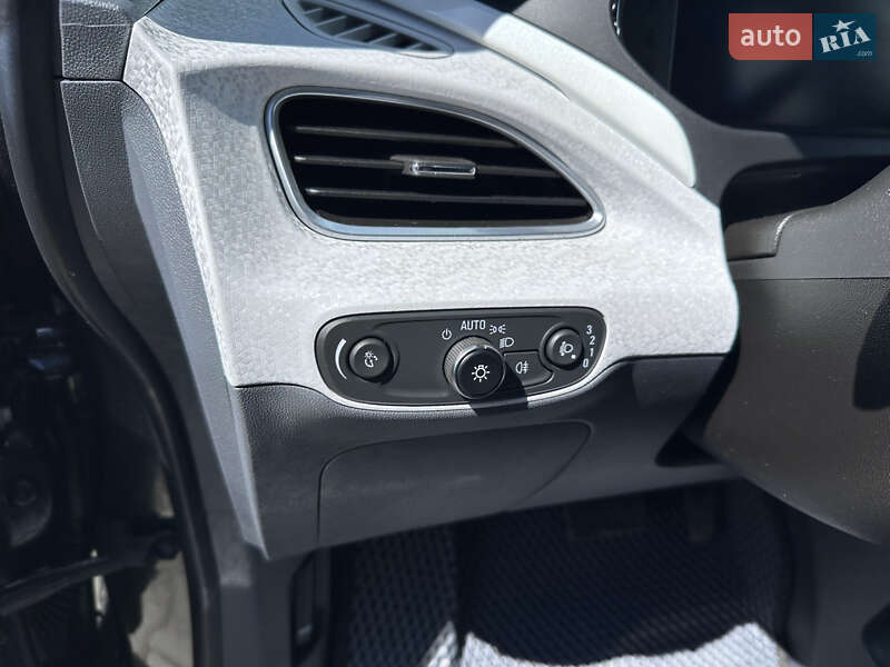 Хэтчбек Opel Ampera-e 2019 в Бориславе
