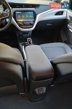 Хэтчбек Opel Ampera-e 2019 в 