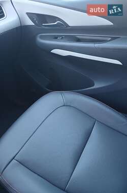 Хэтчбек Opel Ampera-e 2019 в 
